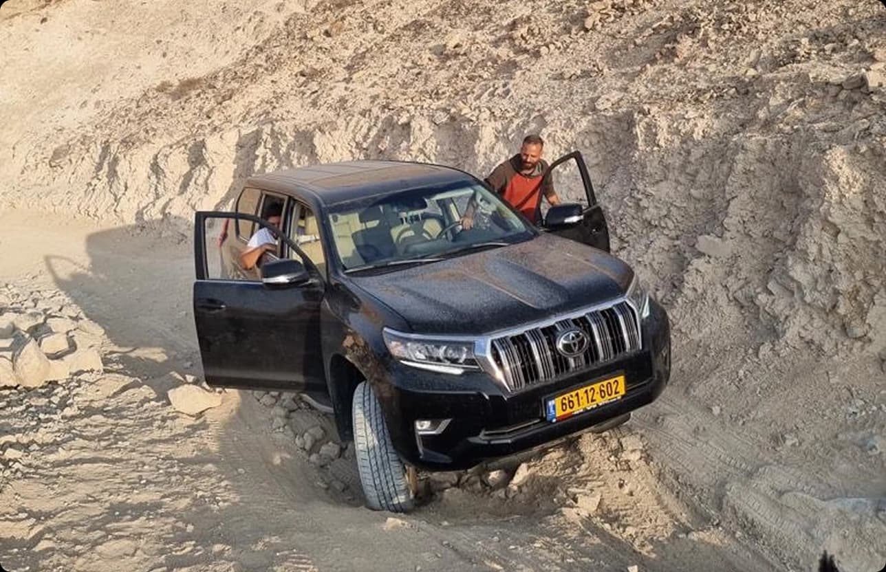 Vangwe's team ft. Yala 