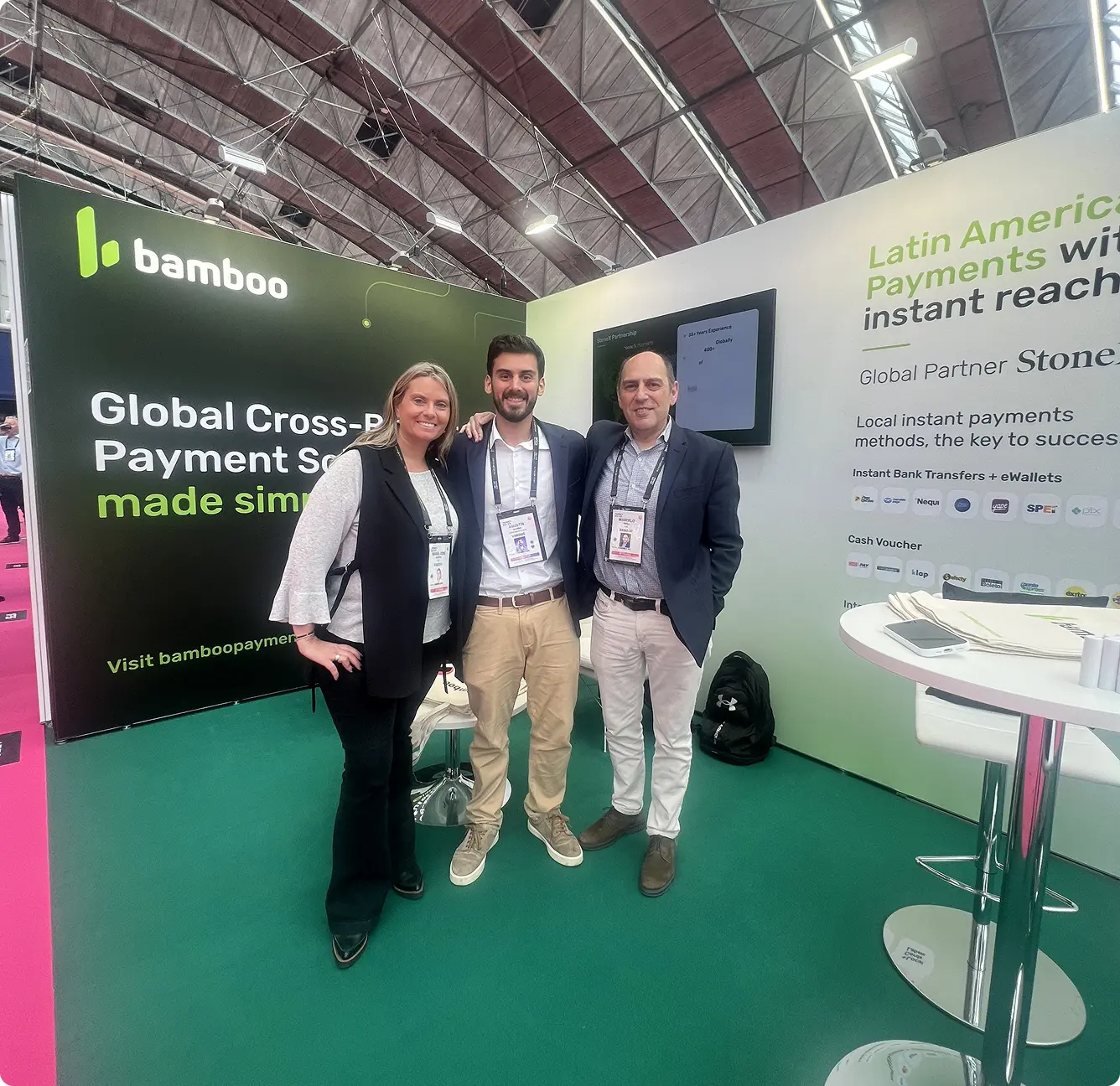 Vangwe and Bamboo team working together